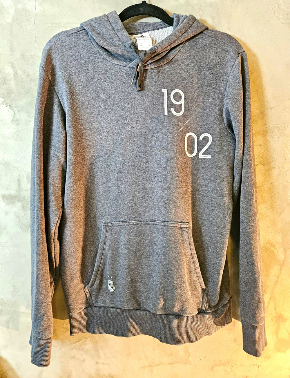 adidas Real Madrid Gray Pullover Hoodie Logo Kangaroo Pocket Drawstring Women S